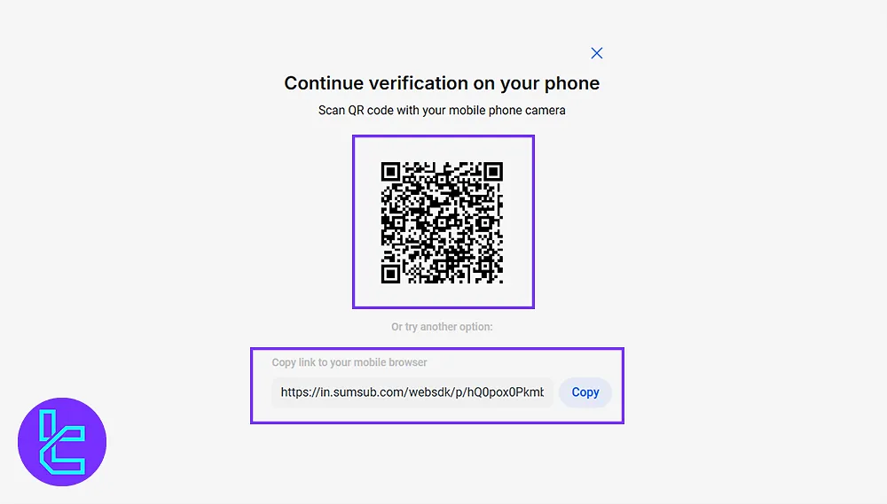 Scanning the QR code for mobile FXPro KYC