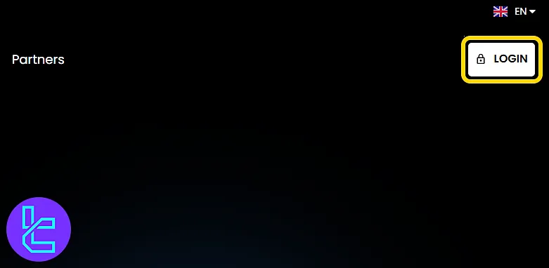 Homepage of Hantec Trader highlighting the "Login" button to start the account creation process