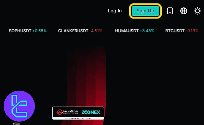 Zoomex homepage with sign up button for opening a new account